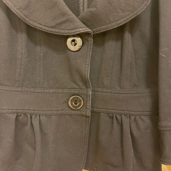 Cute Cropped Black Blazer! - Picture 2 of 7